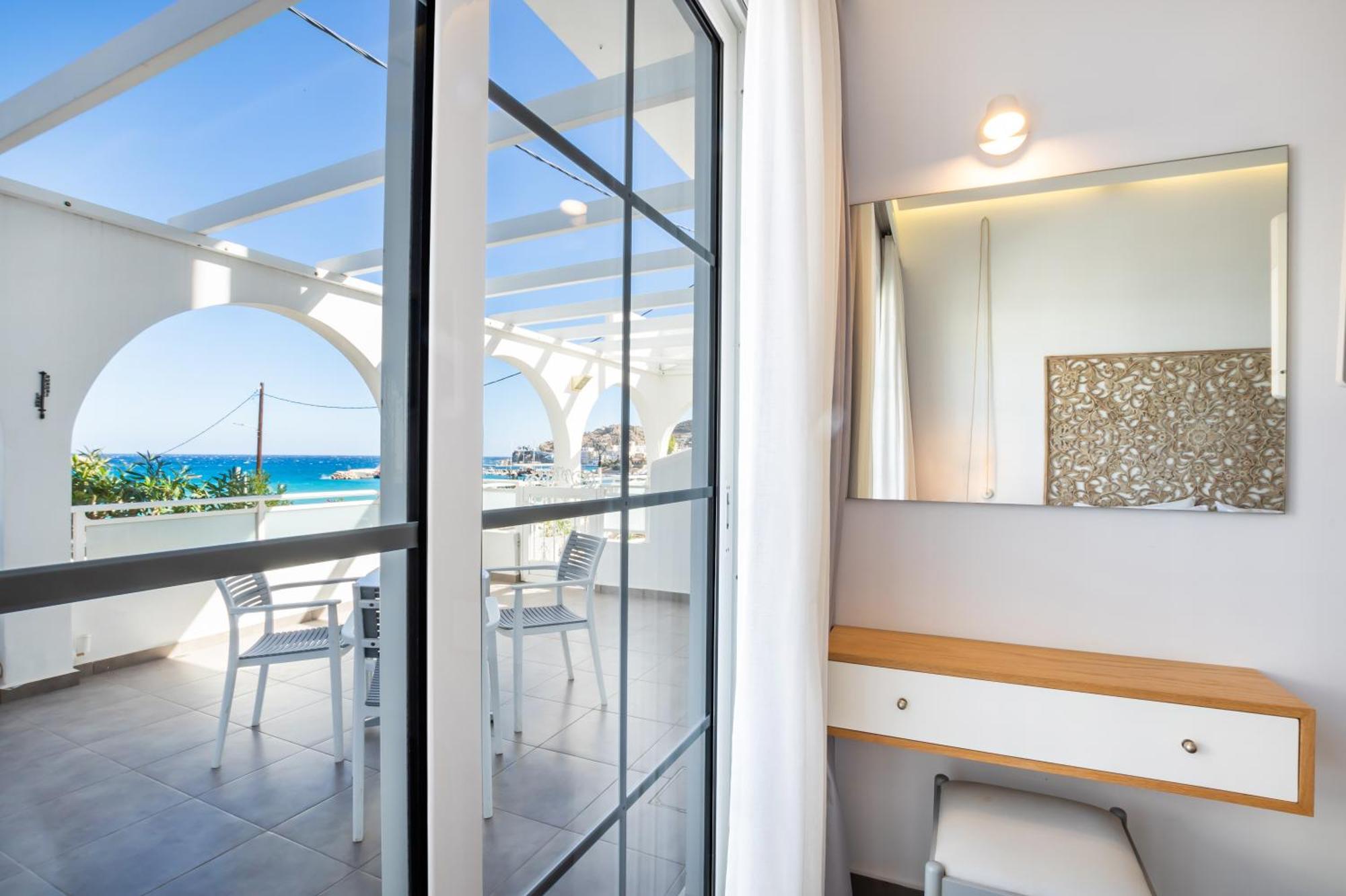 Alos Suites Ex-Possirama Bay Aparts Kárpathos Eksteriør billede
